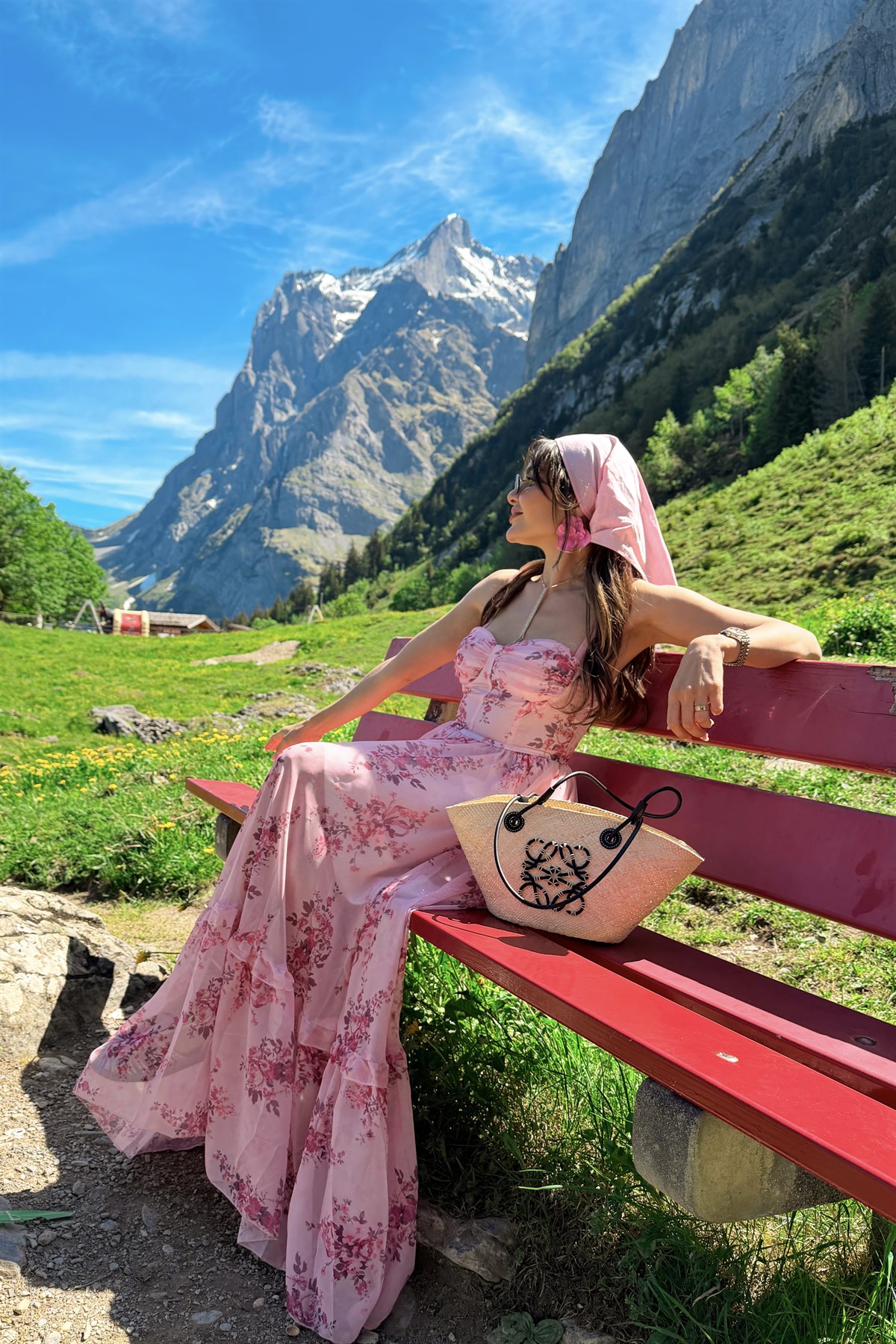 Grindelwald Pembe Çiçekli Şifon Romantik Elbise