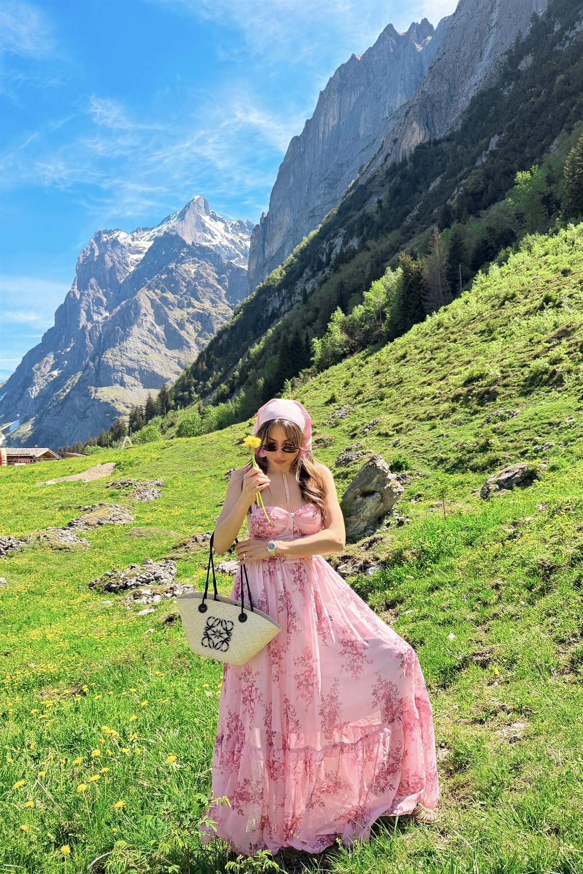 Grindelwald Pembe Çiçekli Şifon Romantik Elbise