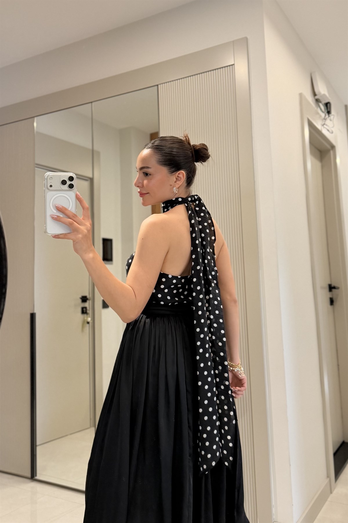 Guest Siyah Aksesuarlı Puantiye Desen Bluz