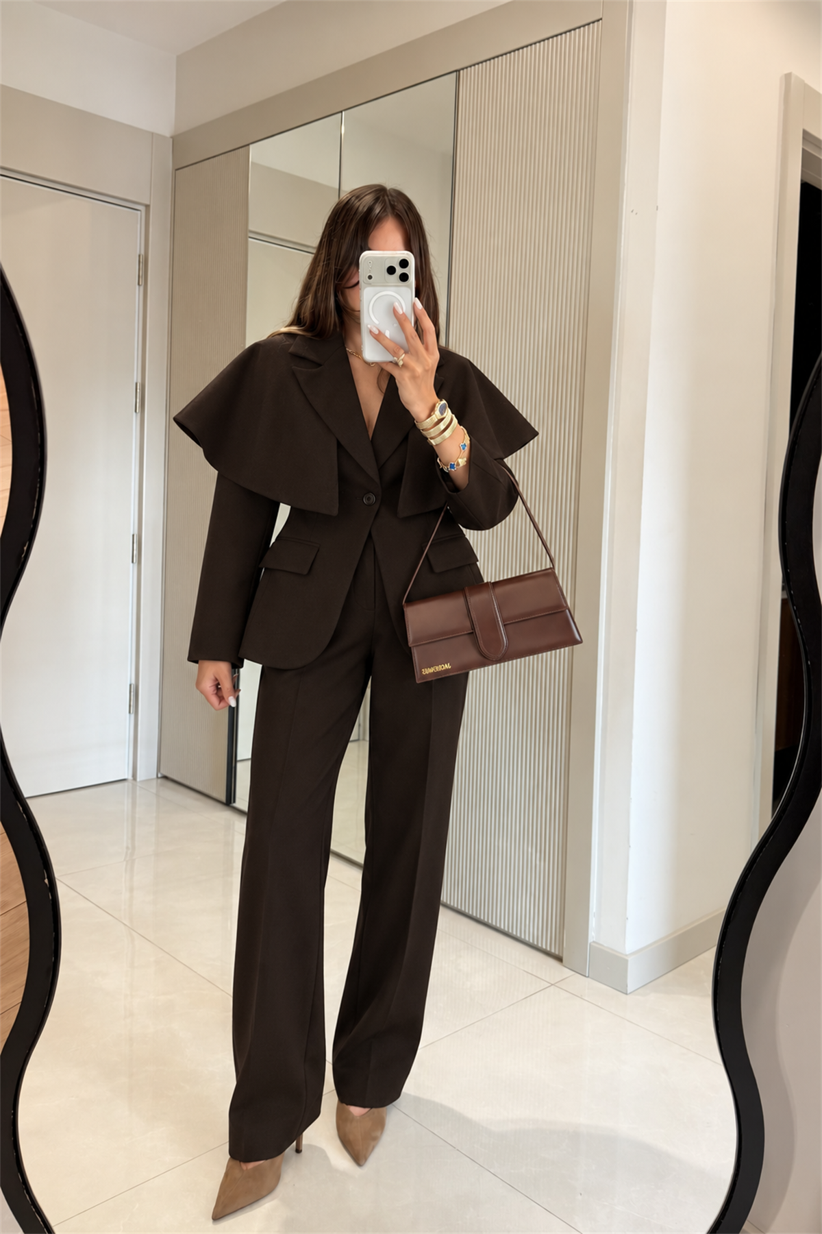Harriet Kahve Pelerin Detaylı Premium Takım