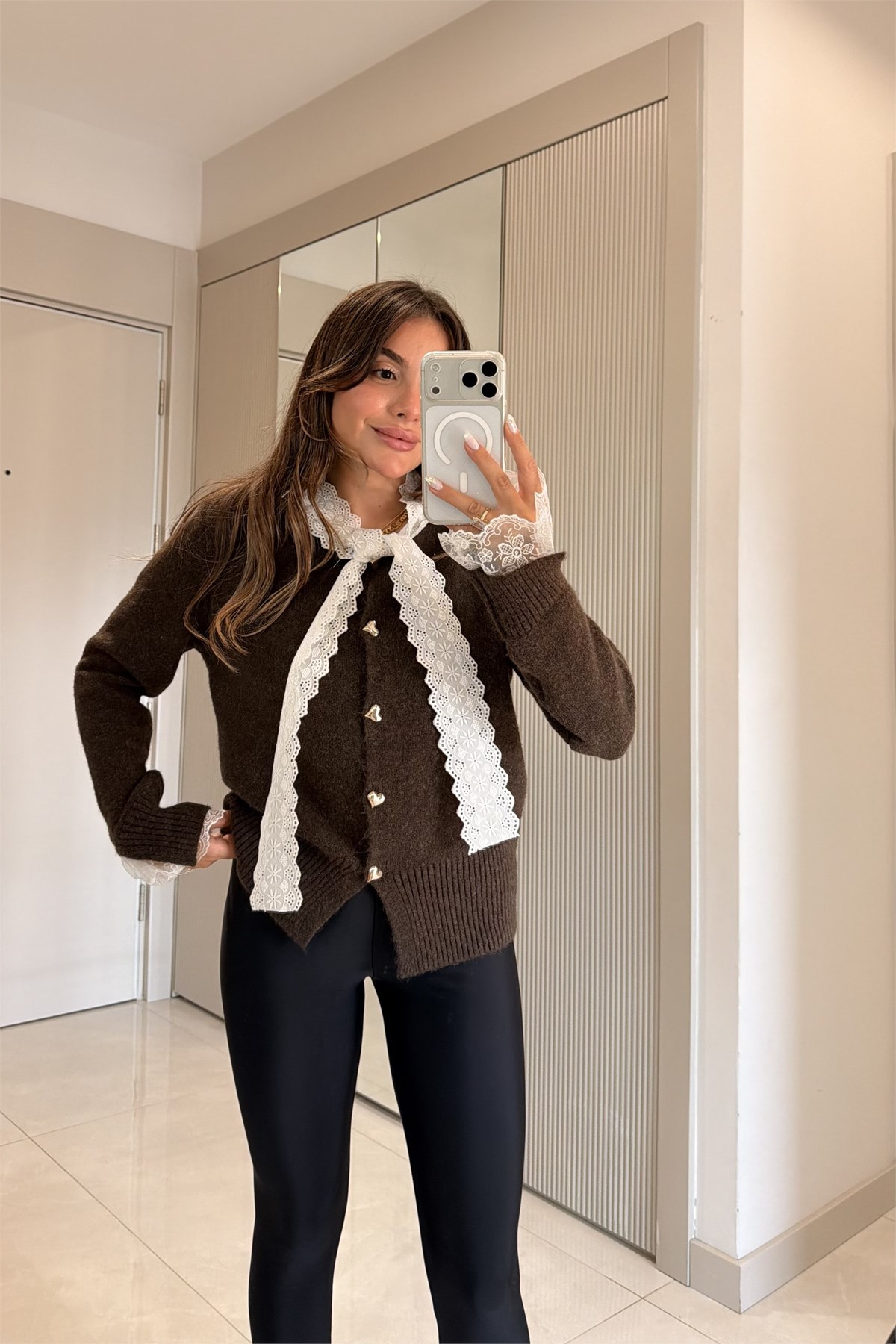 Heart Kahve Dantel Detaylı Hırka