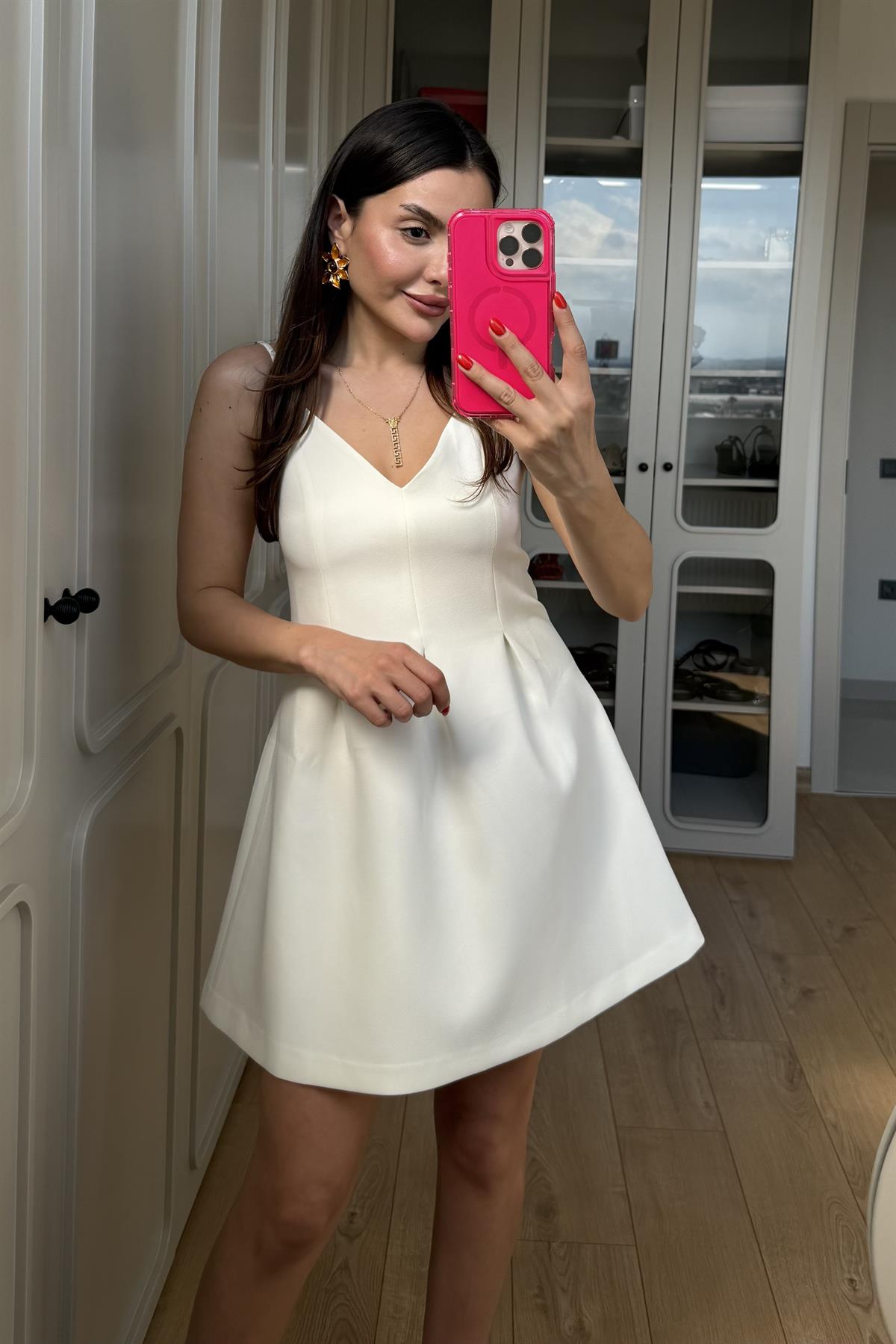 Holly Beyaz Belden Oturtmalı Elbise