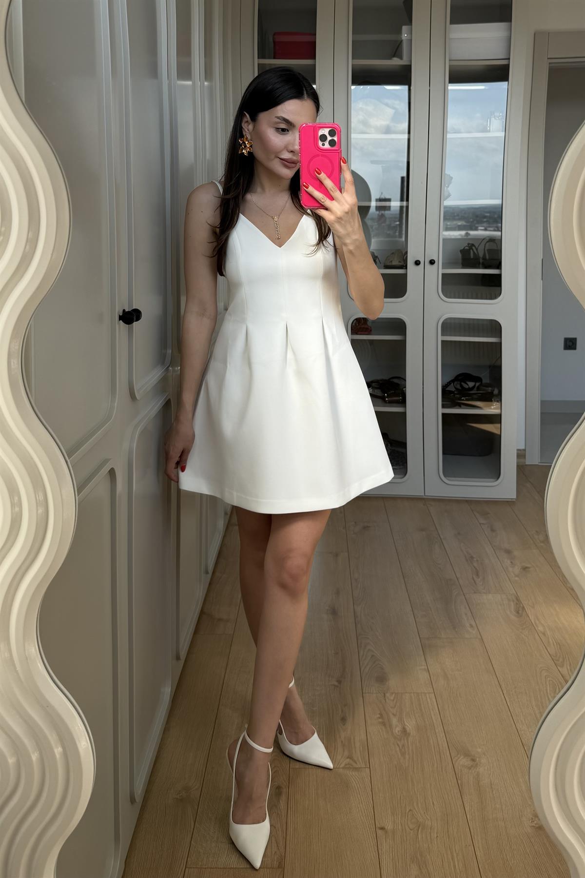 Holly Beyaz Belden Oturtmalı Elbise