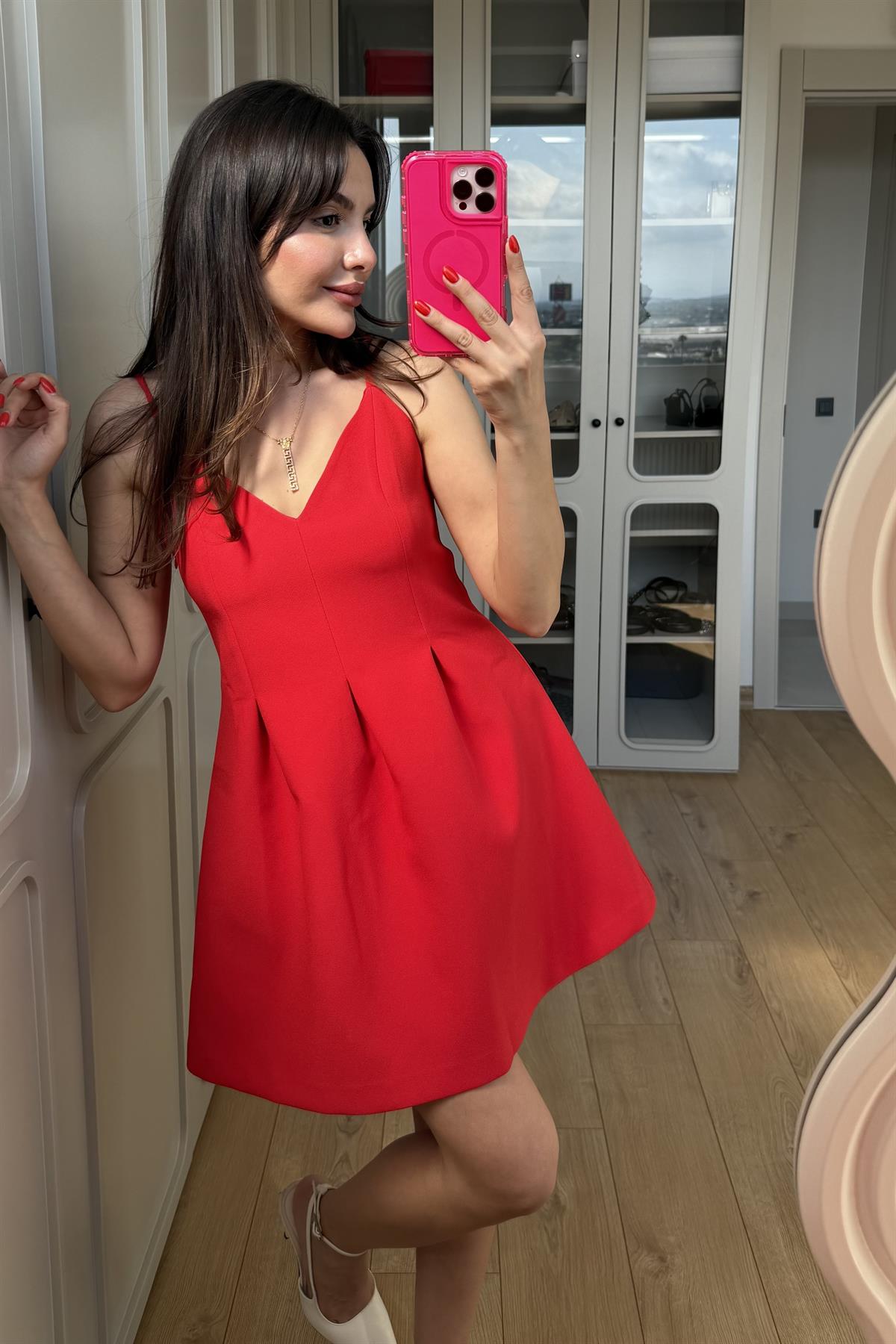 Holly Kırmızı Belden Oturtmalı Elbise