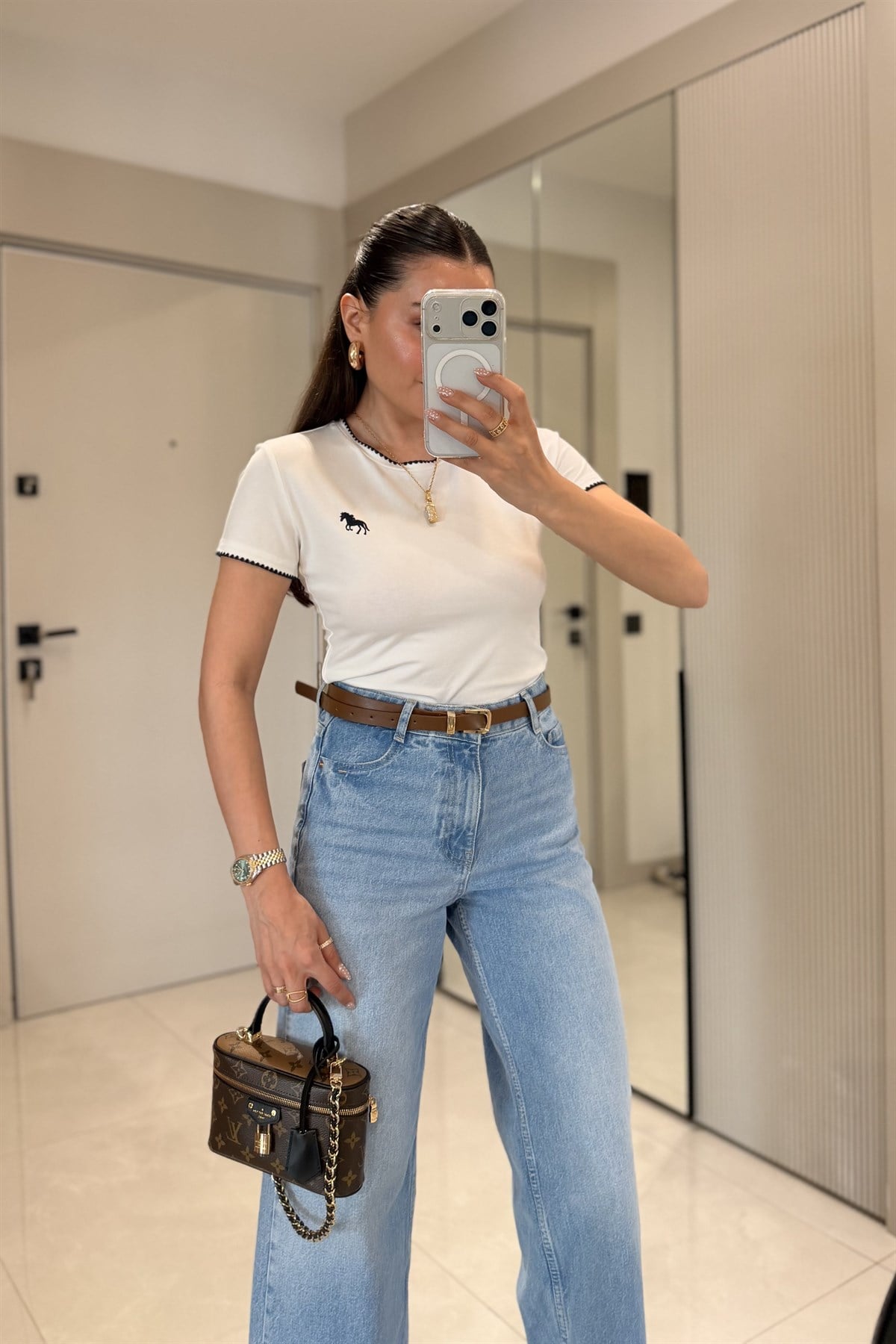 Horse Beyaz Nakış Detaylı Tshirt 