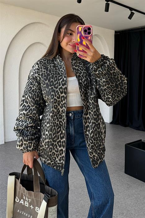 Hugh Kapitone Leopar Mont 