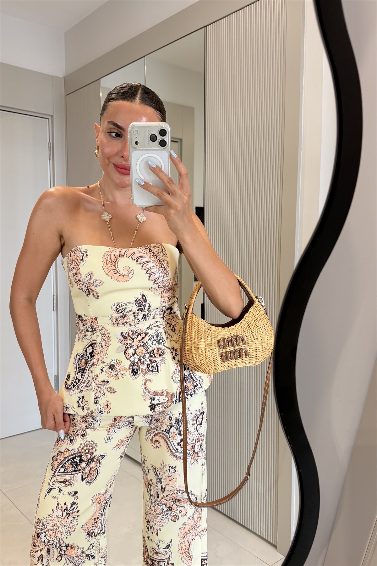 İbiza Sarı Kemerli Şal Desen Straplez Bluz Pantolon Takım