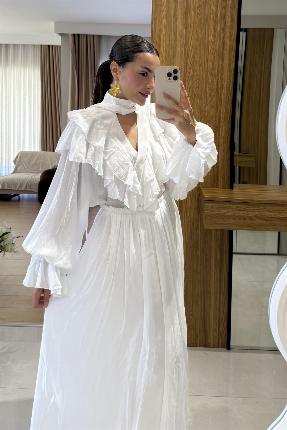 Indıla Beyaz Tasarım Model Elbise