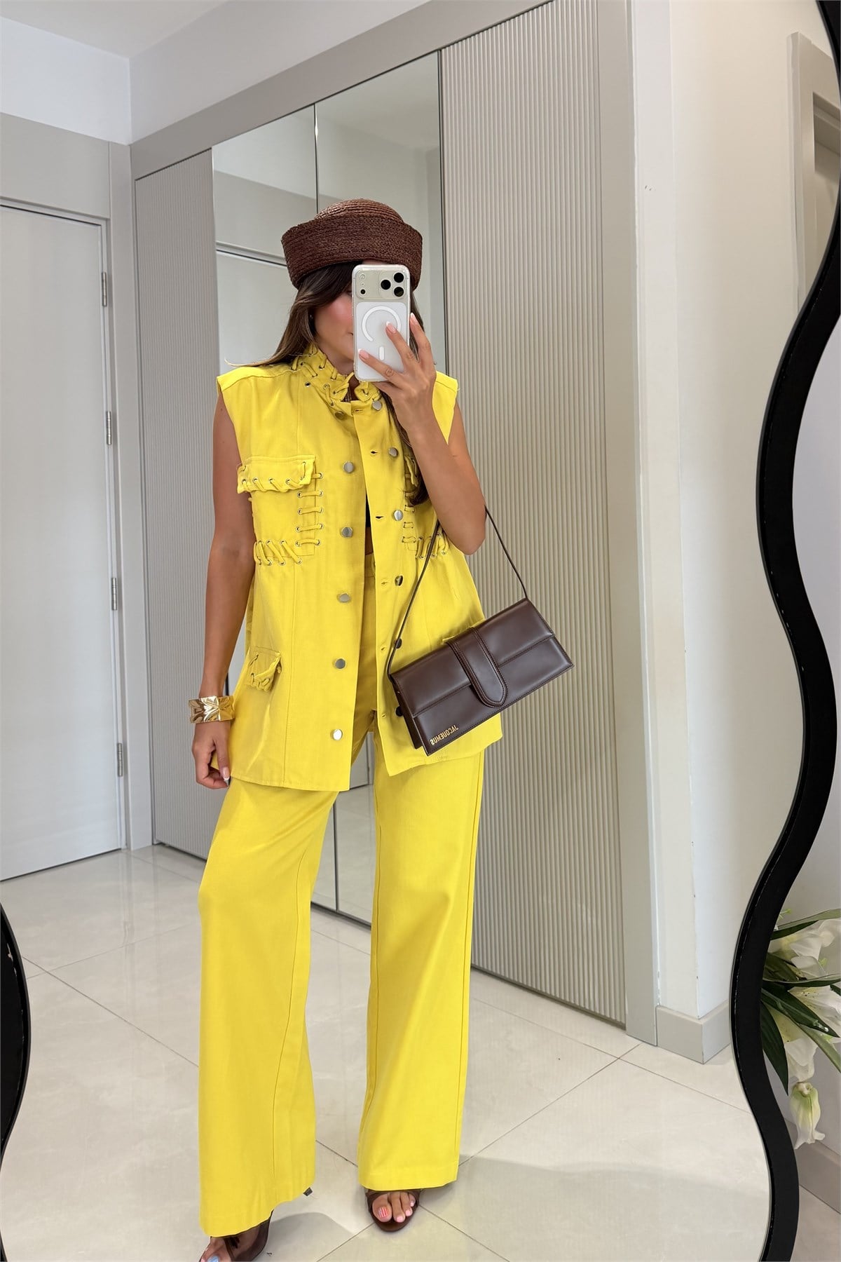 Isolde Sarı Bağcık Detaylı Yelek Pantolon Takım