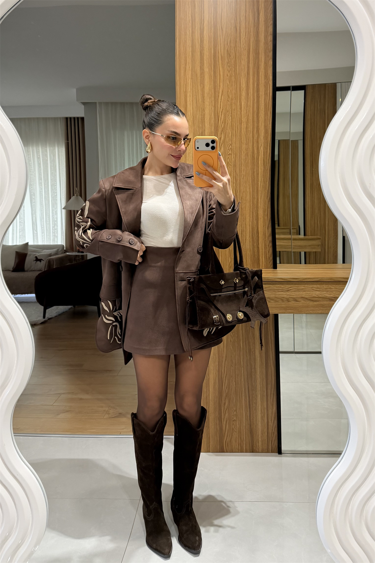 İvana Acı Kahve Nakış Süet Tasarım Takım