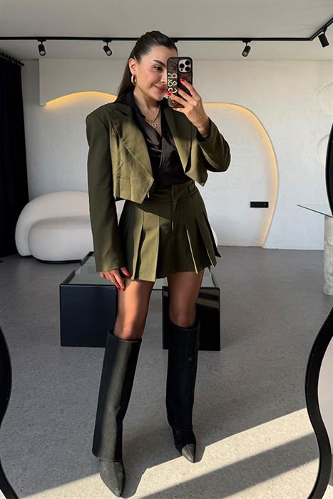 Jacke Haki Pileli Şort Etek