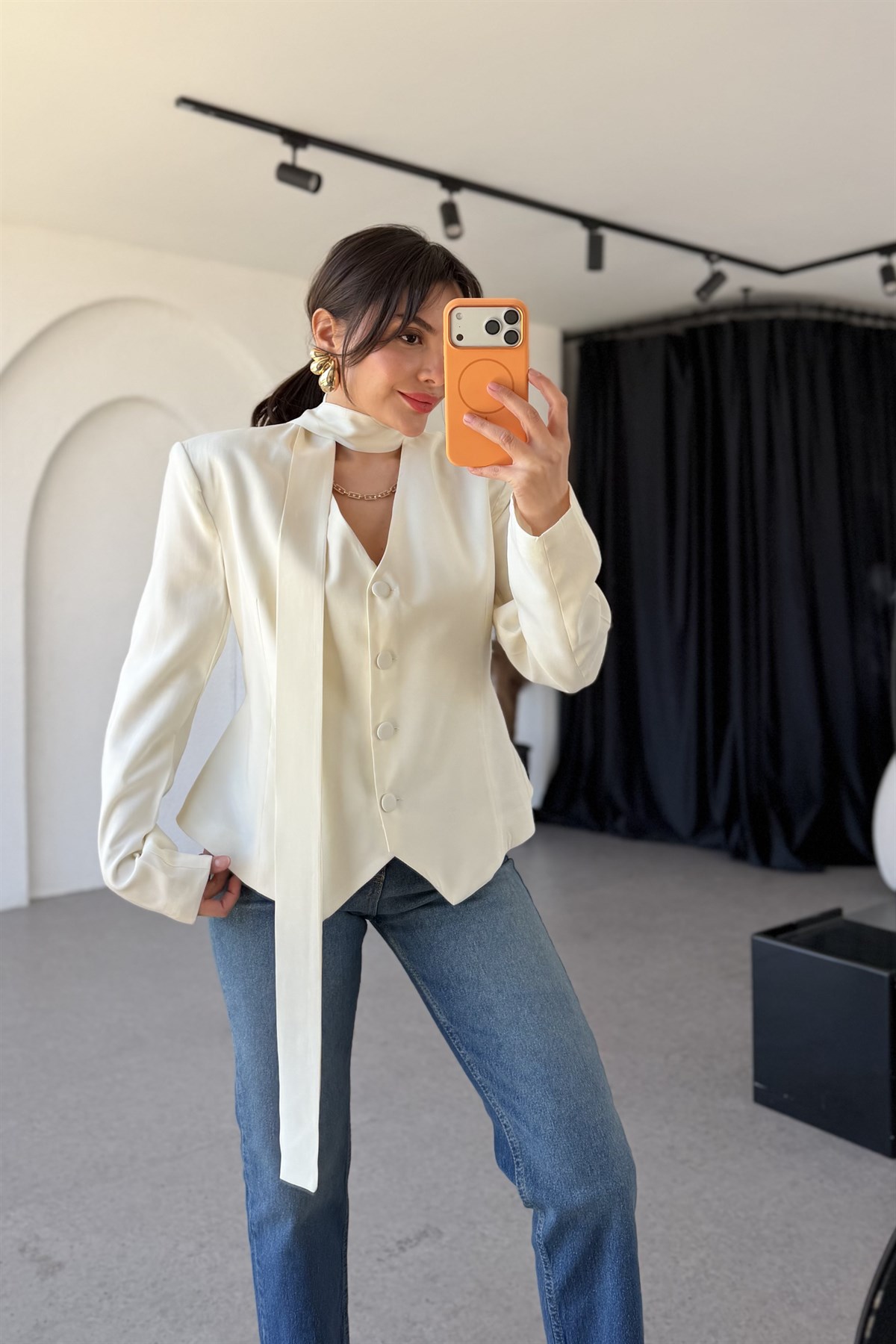 Janely Krem Şallı Blazer Ceket