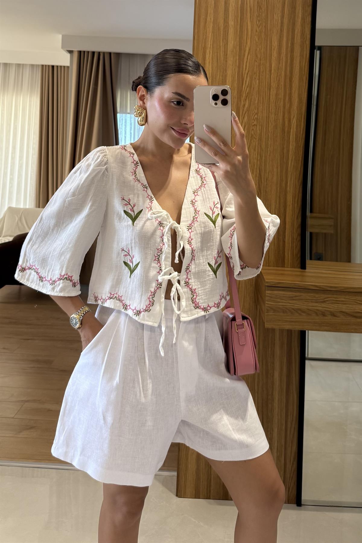 Jared Beyaz Nakışlı Müslin Gömlek 