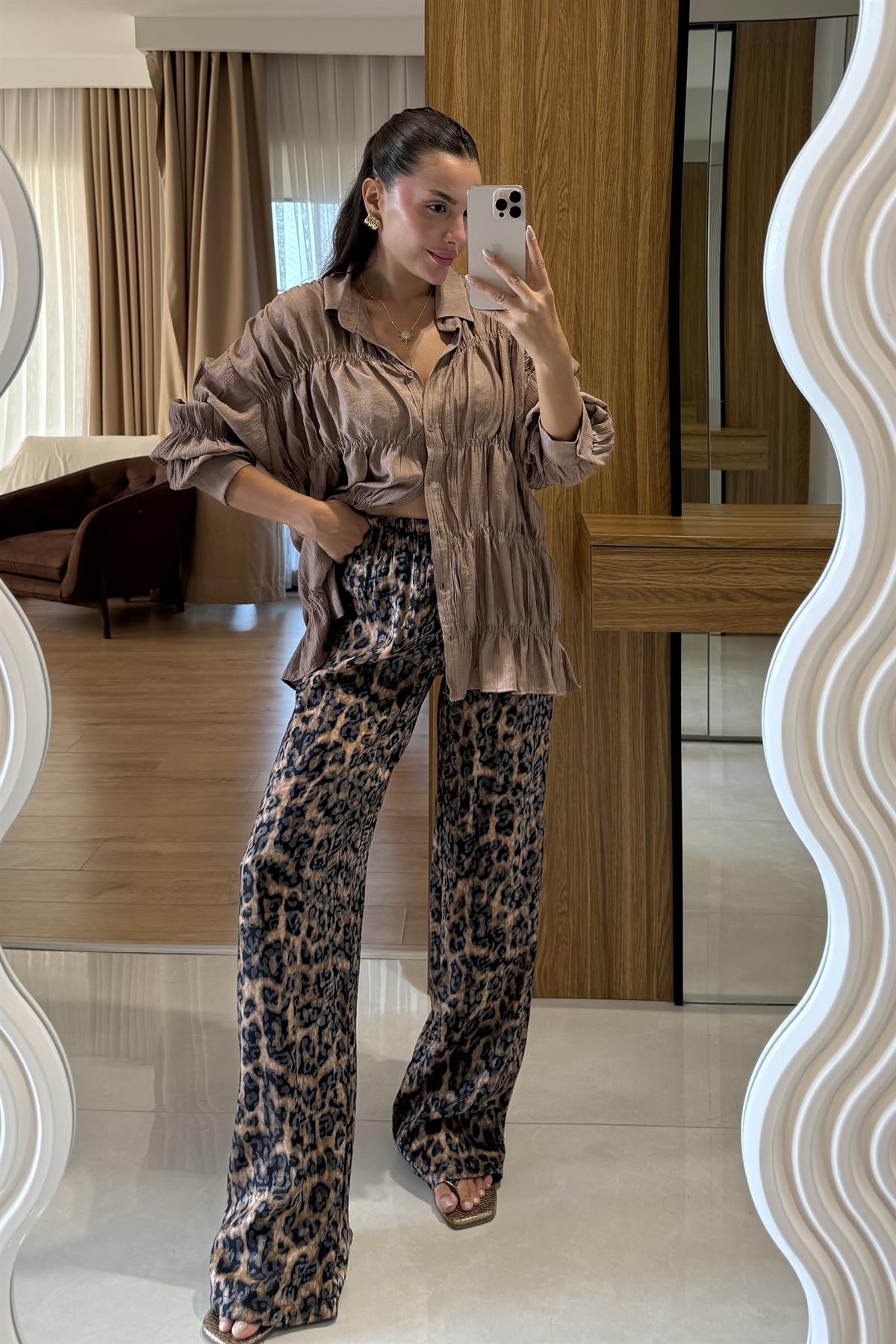 Jaren Parlak Dokulu Leopar Pantolon