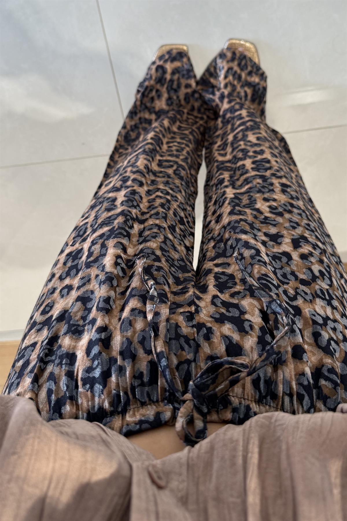 Jaren Parlak Dokulu Leopar Pantolon