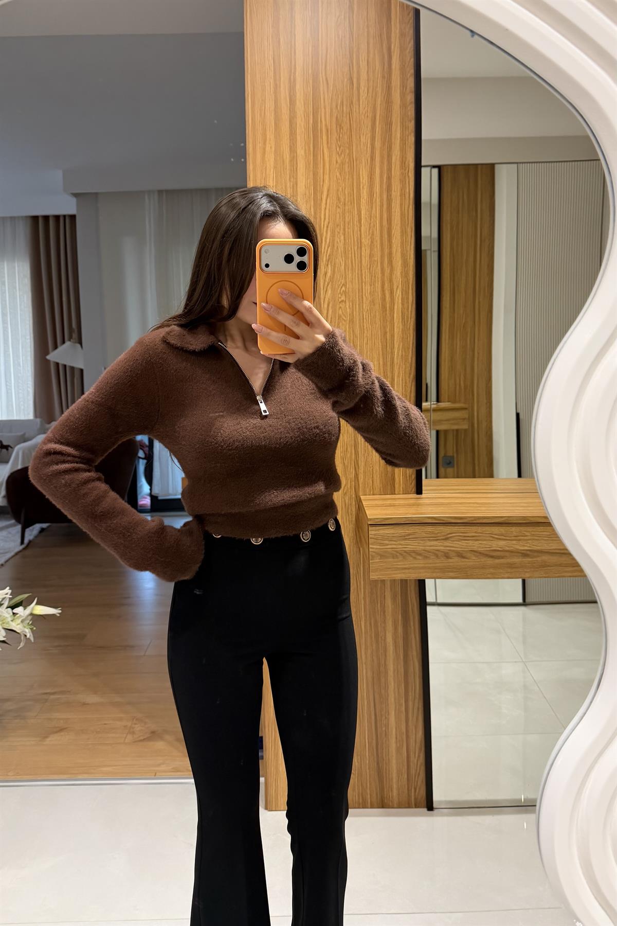 Jayla Kahve Yumoş Fermuarlı Kazak