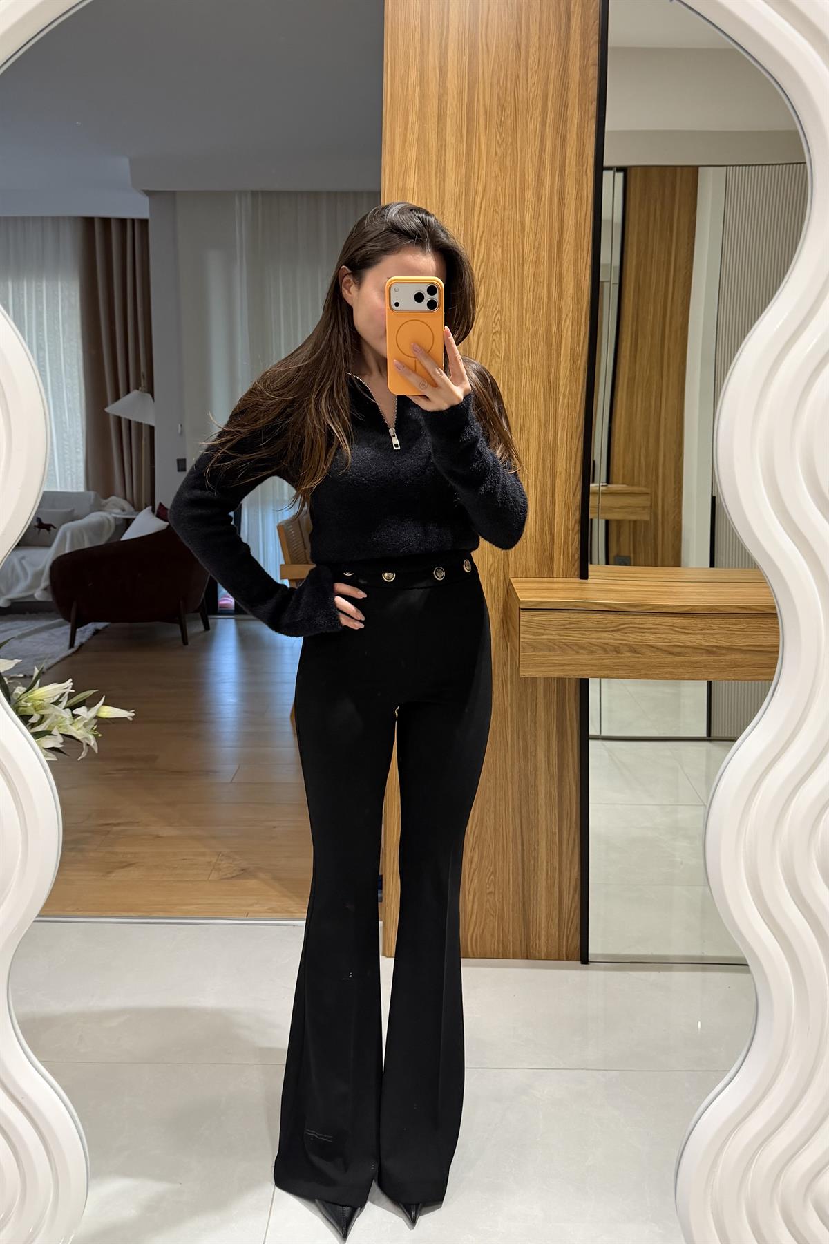 Jayla Siyah Yumoş Fermuarlı Kazak