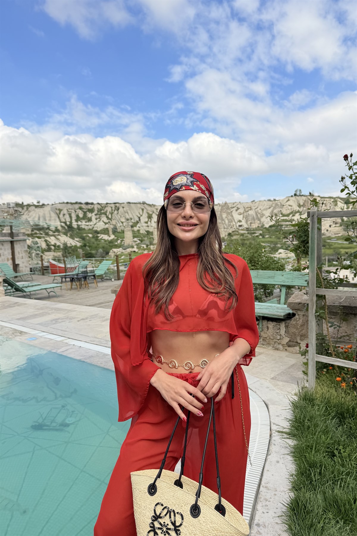 Jennifer Kırmızı Pelerinli Şifon Takım