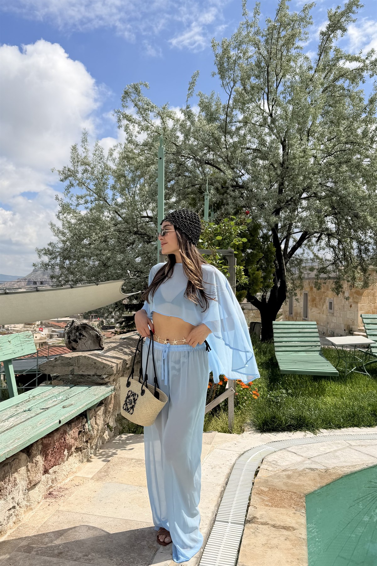 Jennifer Mavi Pelerinli Şifon Takım