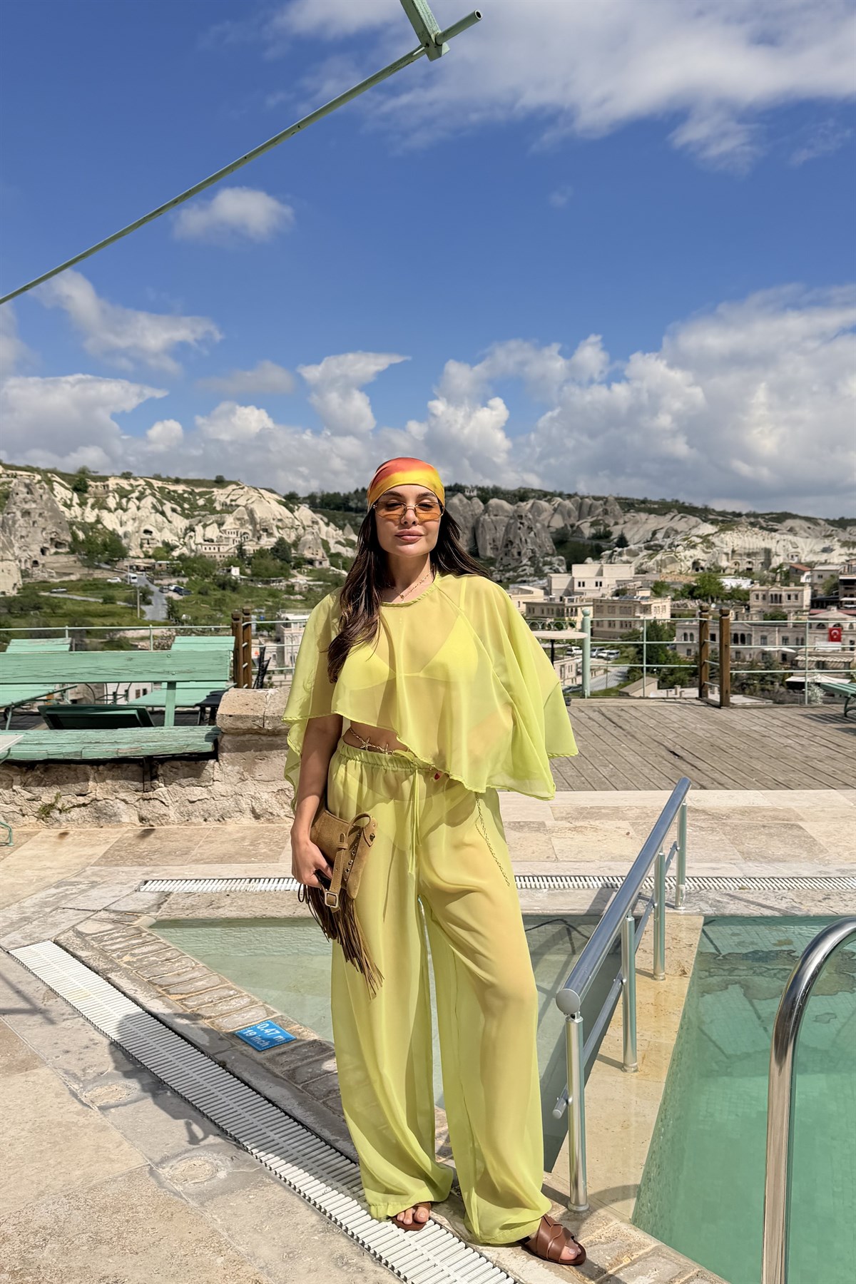 Jennifer Yeşil Pelerinli Şifon Takım