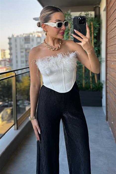 Jeremi Tüylü Straplez Crop - Beyaz