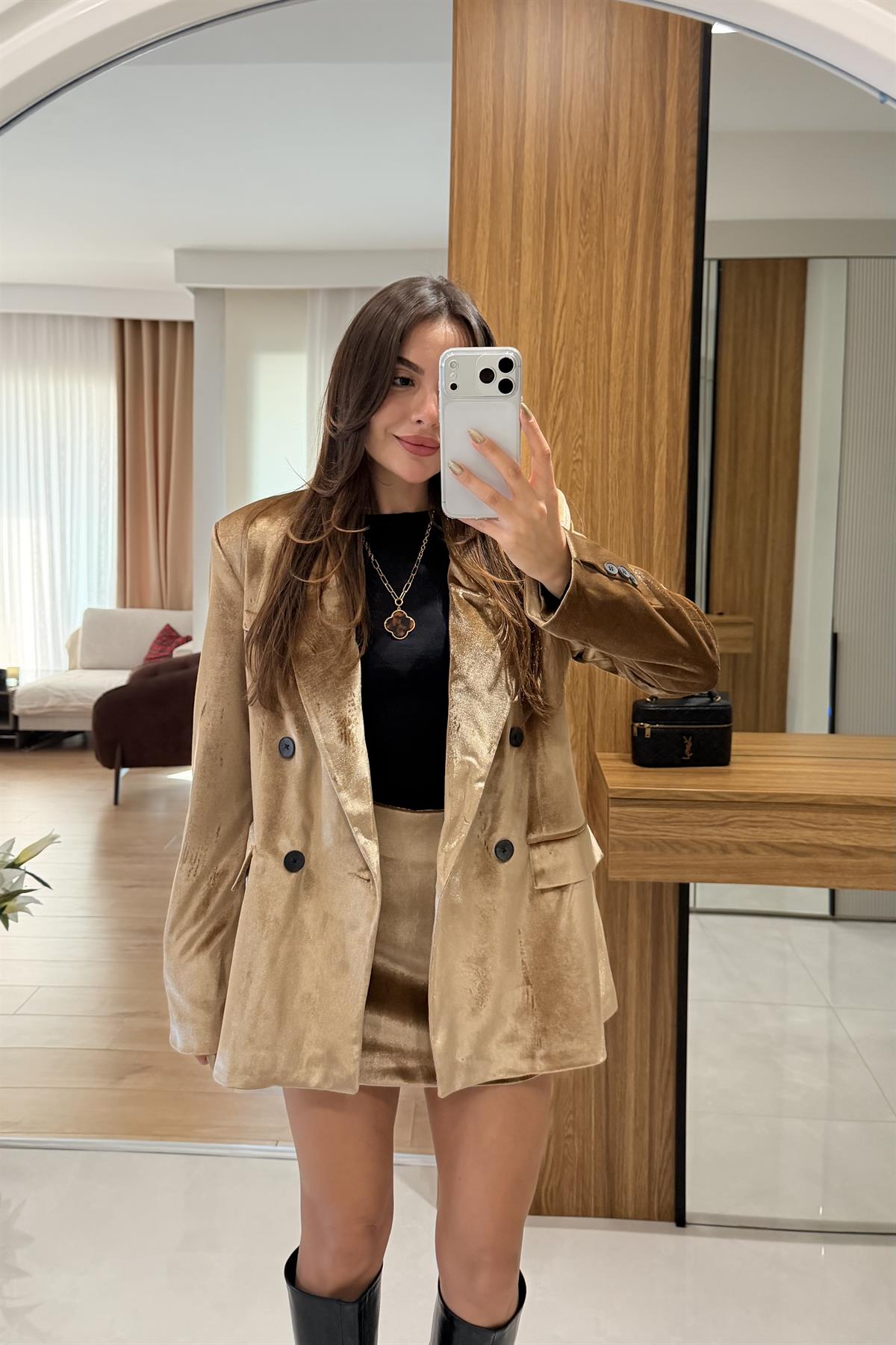 Jimena Vizon Kadife Etekli Takım