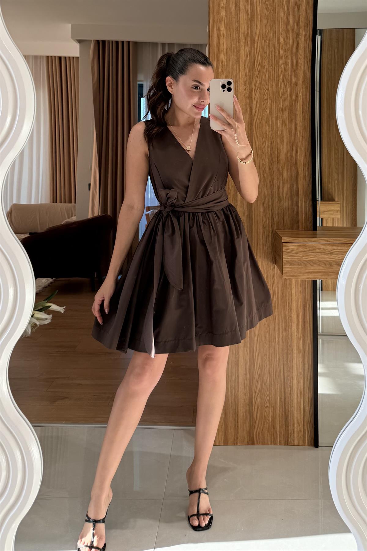 Joi Kahve Kuşaklı Poplin Elbise