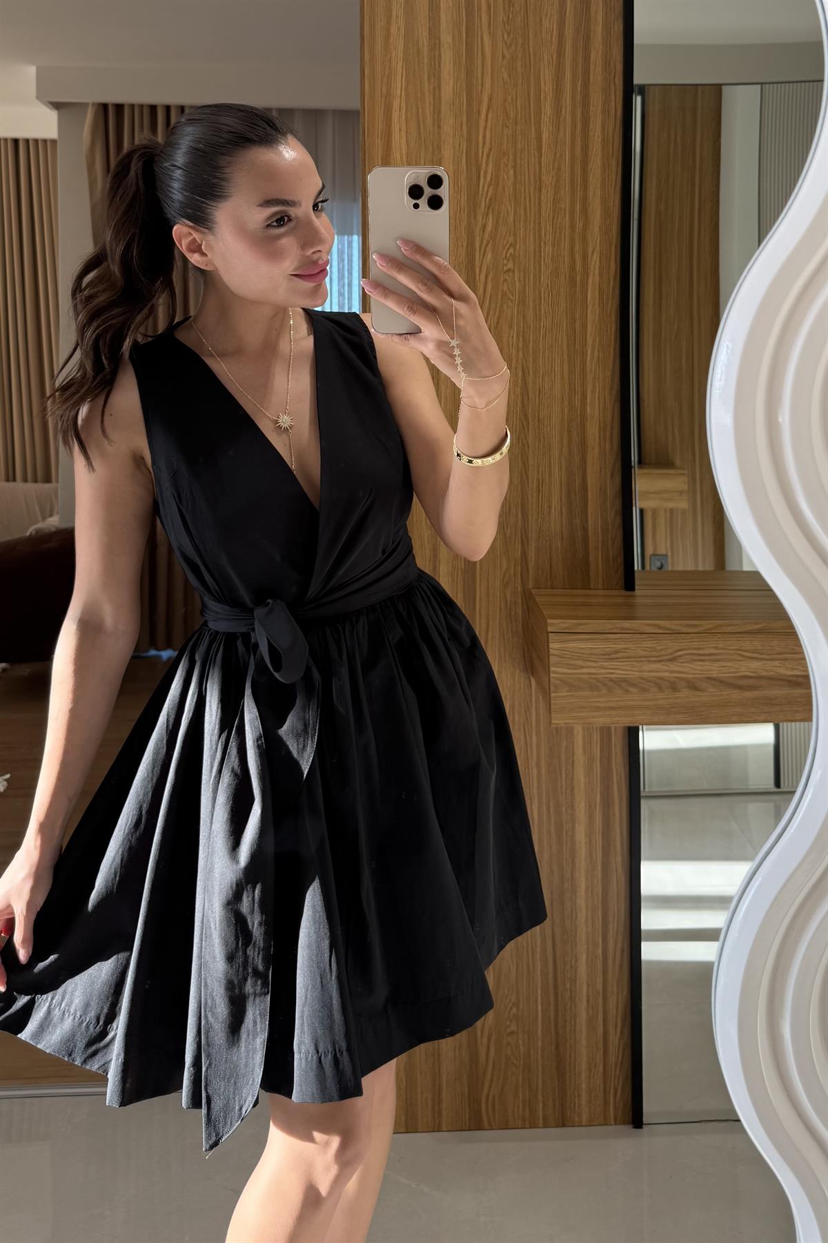 Joi Siyah Kuşaklı Poplin Elbise