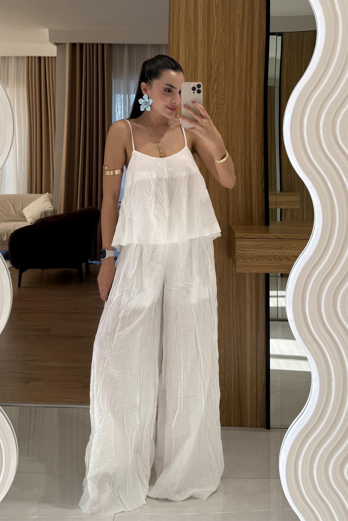 Jolanka Beyaz Kırışık Model Askılı Takım