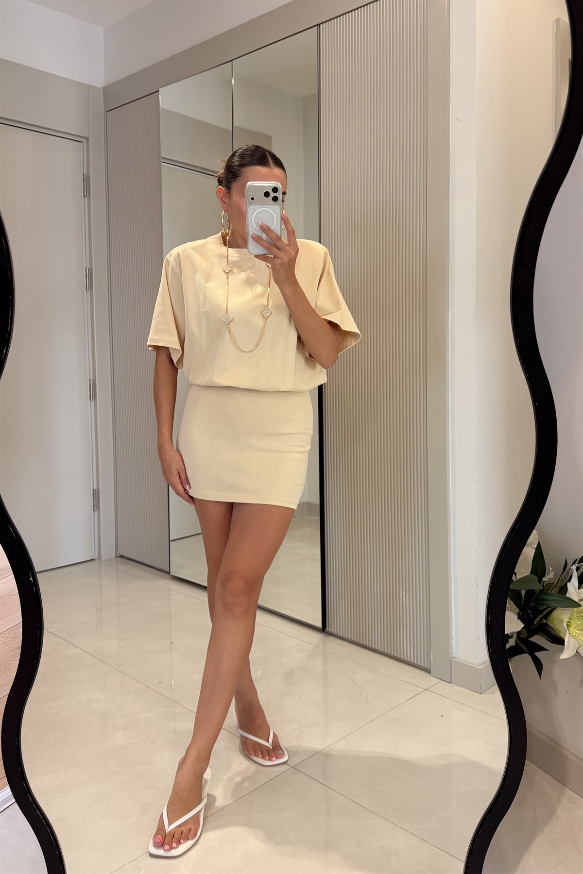 Josiana Sarı Vatkalı Mini Elbise