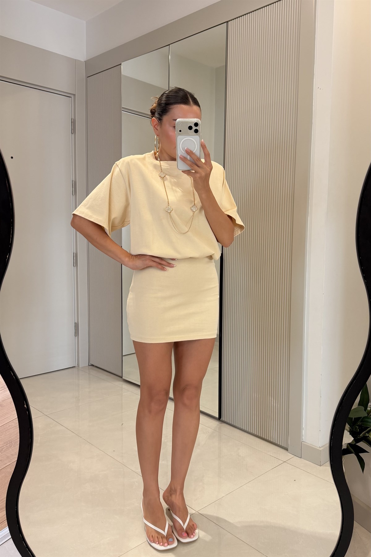 Josiana Sarı Vatkalı Mini Elbise
