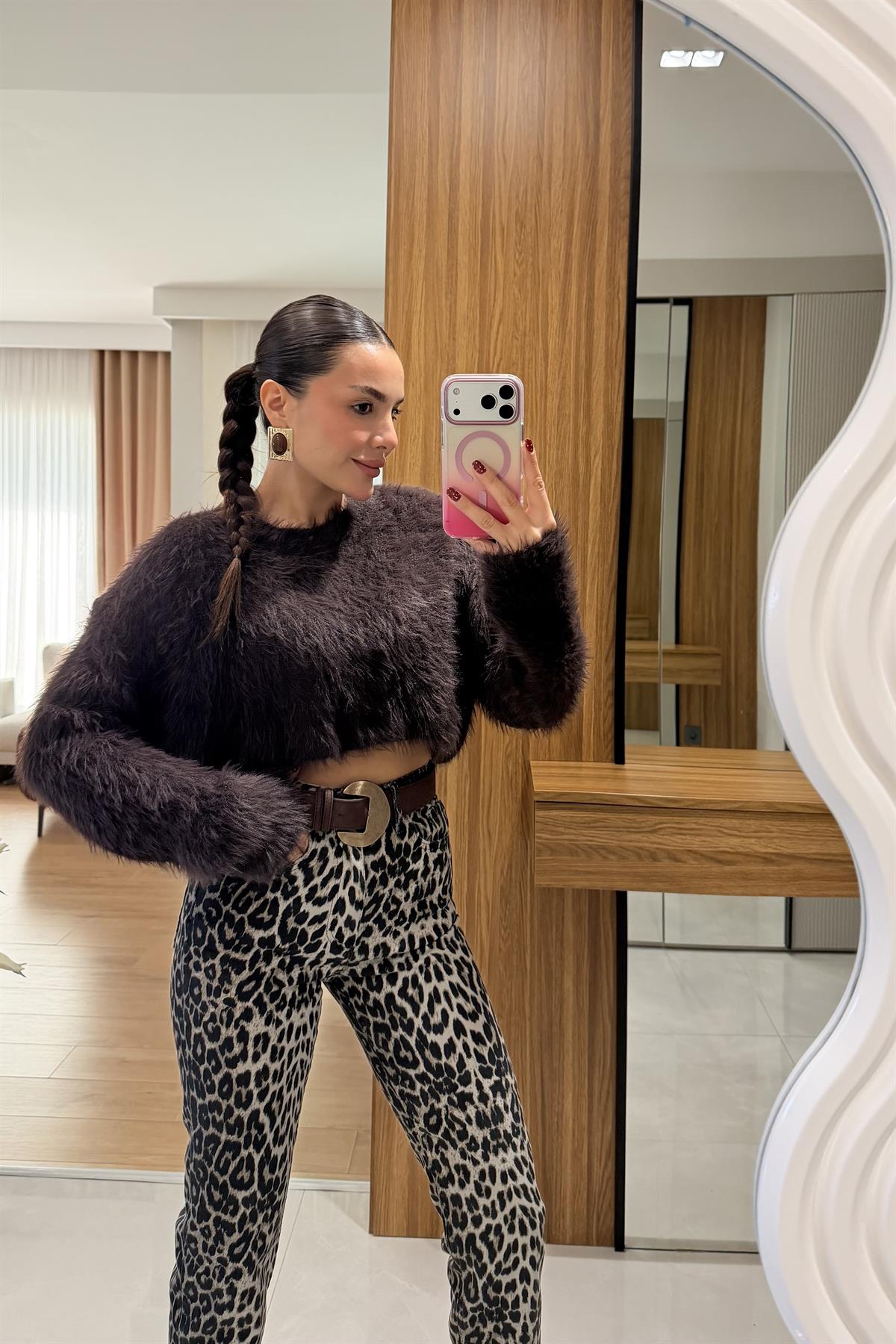Joudy Acı Kahve Sakallı Crop Kazak