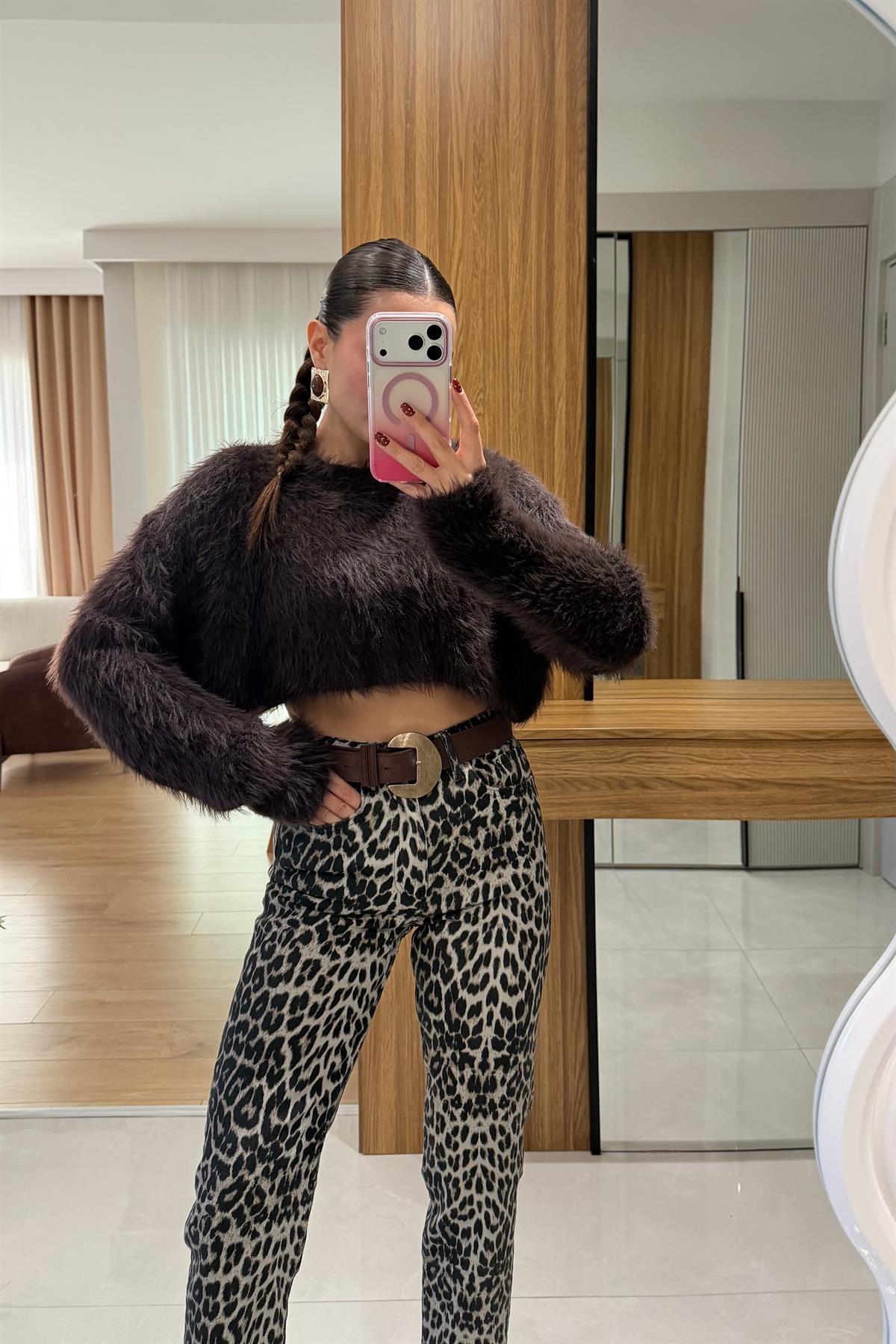 Joudy Acı Kahve Sakallı Crop Kazak