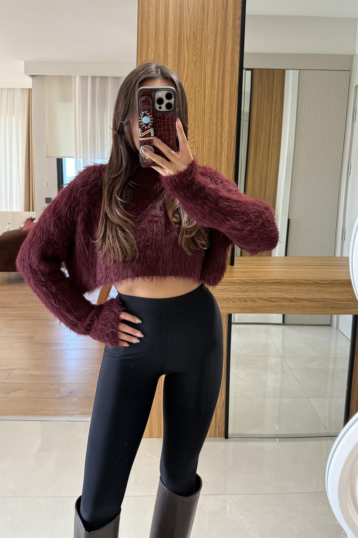 Joudy Bordo Sakallı Crop Kazak