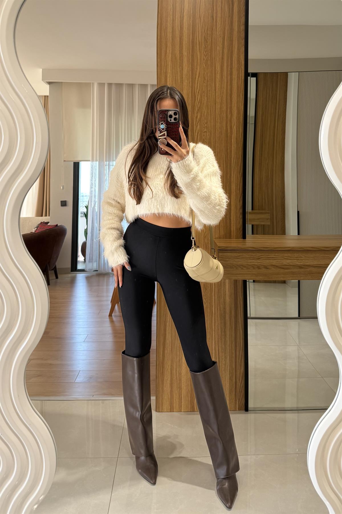 Joudy Ekru Sakallı Crop Kazak