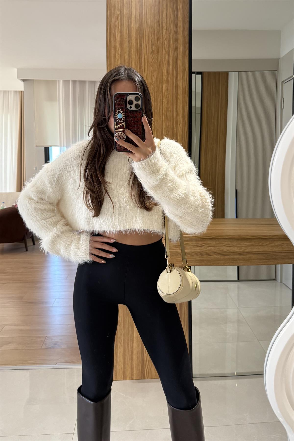Joudy Ekru Sakallı Crop Kazak