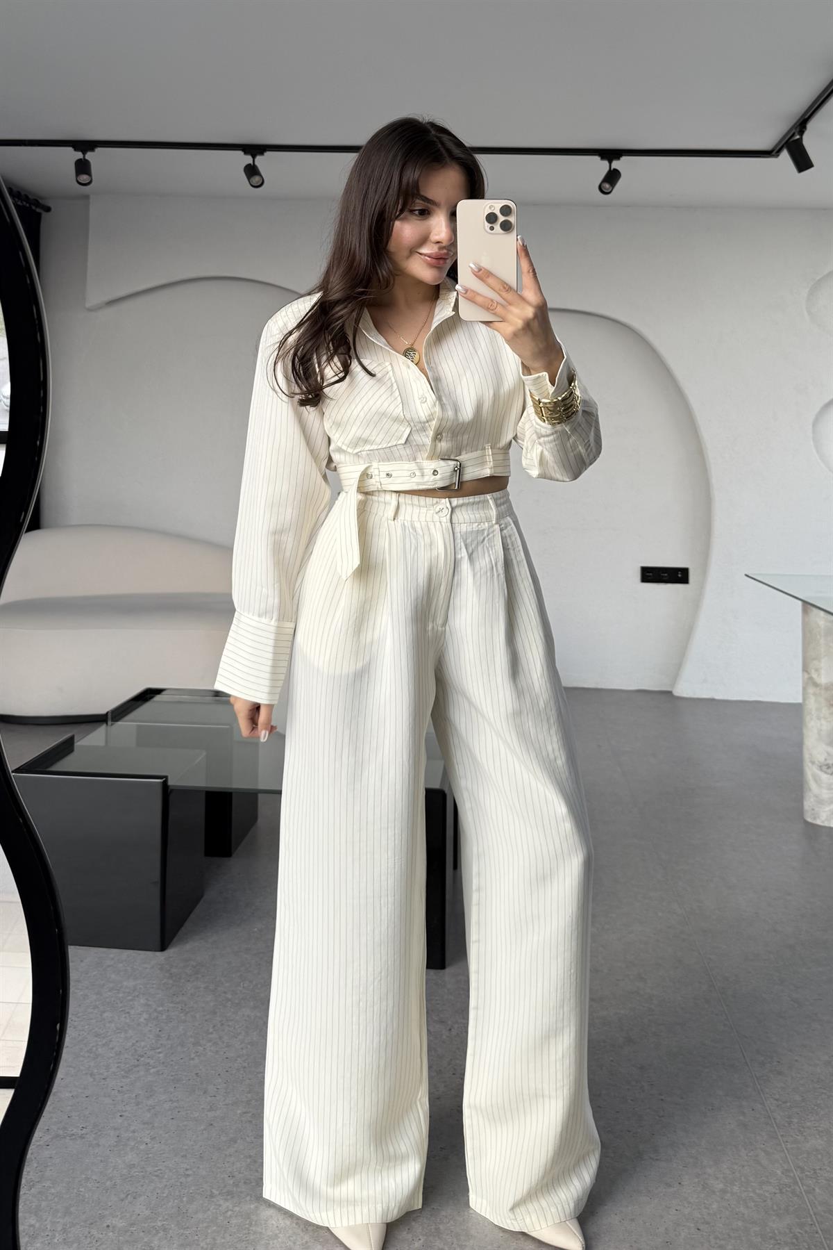 Julie Ekru Şeritli Tensel Takım