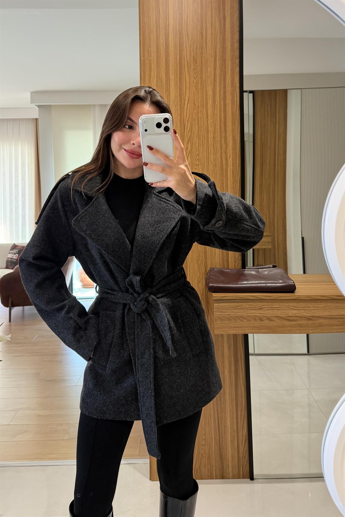 Justin Antrasit Kaşe Kuşaklı Kaban