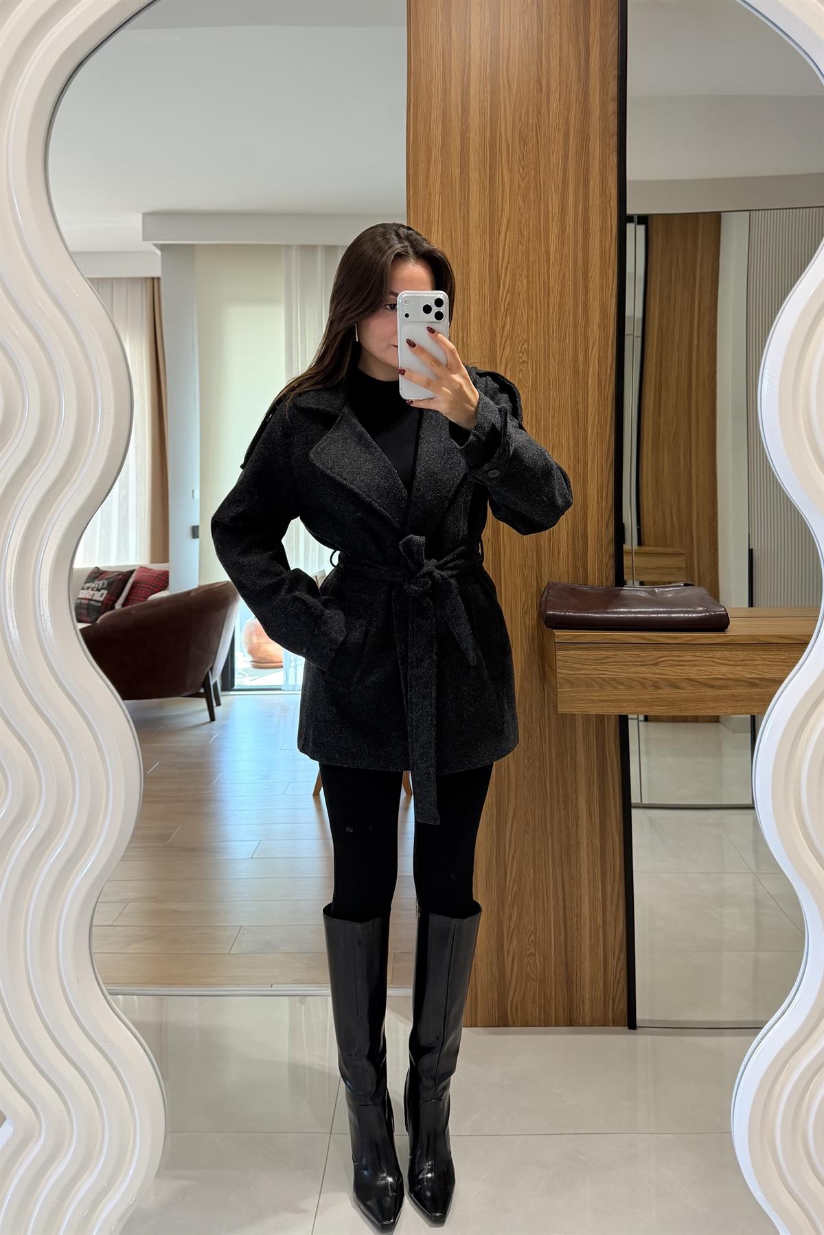 Justin Antrasit Kaşe Kuşaklı Kaban