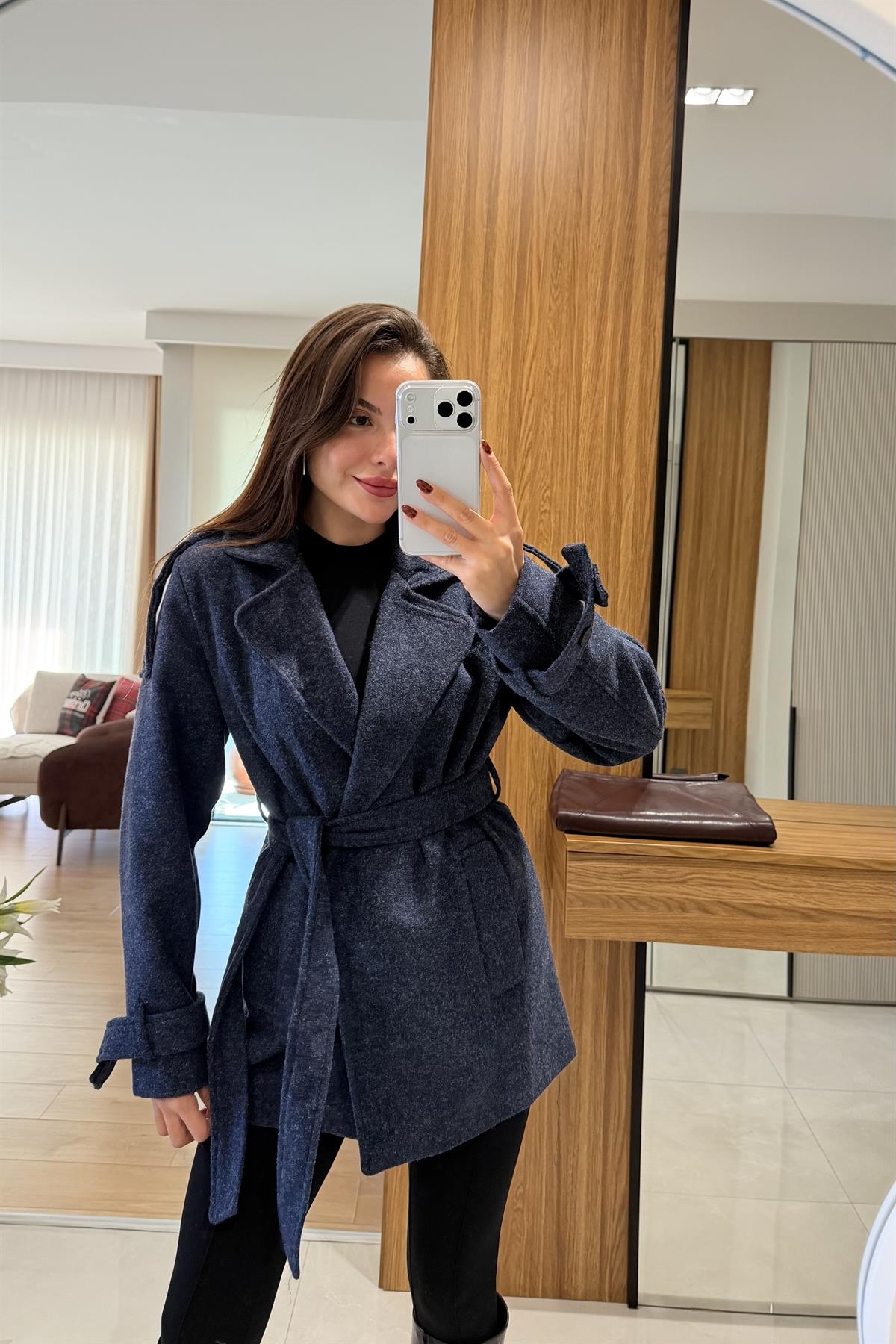 Justin Lacivert Kaşe Kuşaklı Kaban