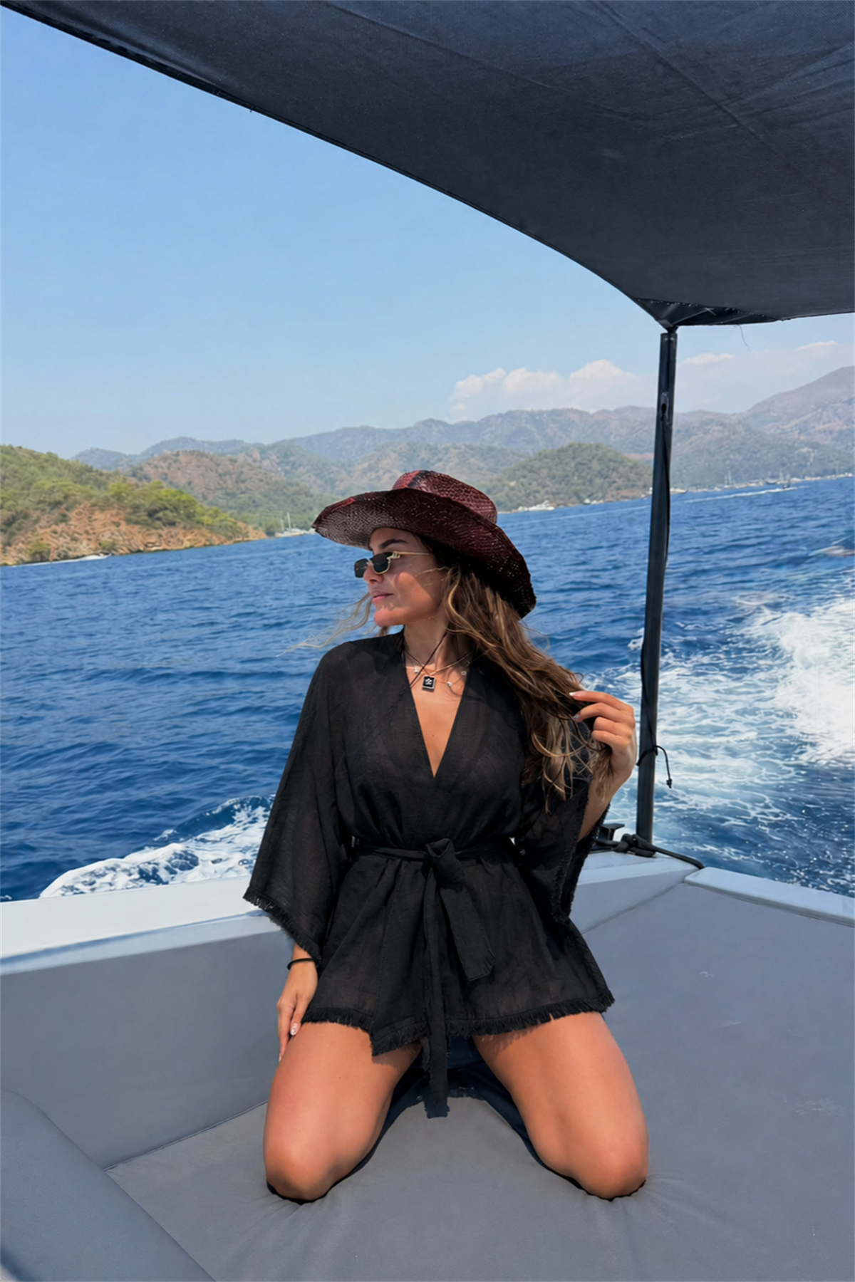 Kalie Siyah Kuşaklı Püsküllü Kimono Gömlek