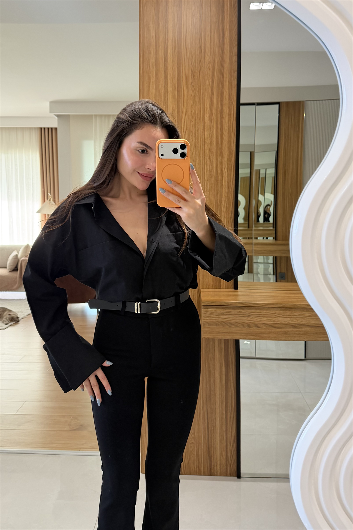 Karoline Siyah Kol Manşetli Gömlek