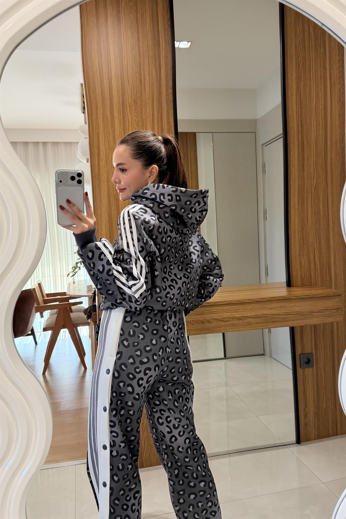 Katrusya Antrasit Leopar Şardonlu Eşofman Takımı