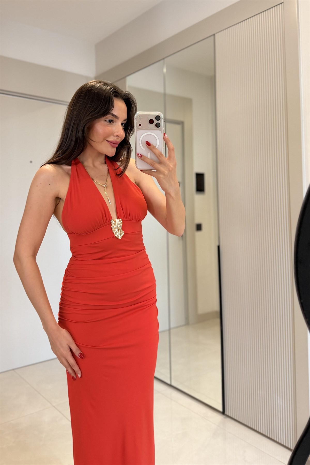 Keira Nar Çiçeği Aksesuar Detaylı Elbise