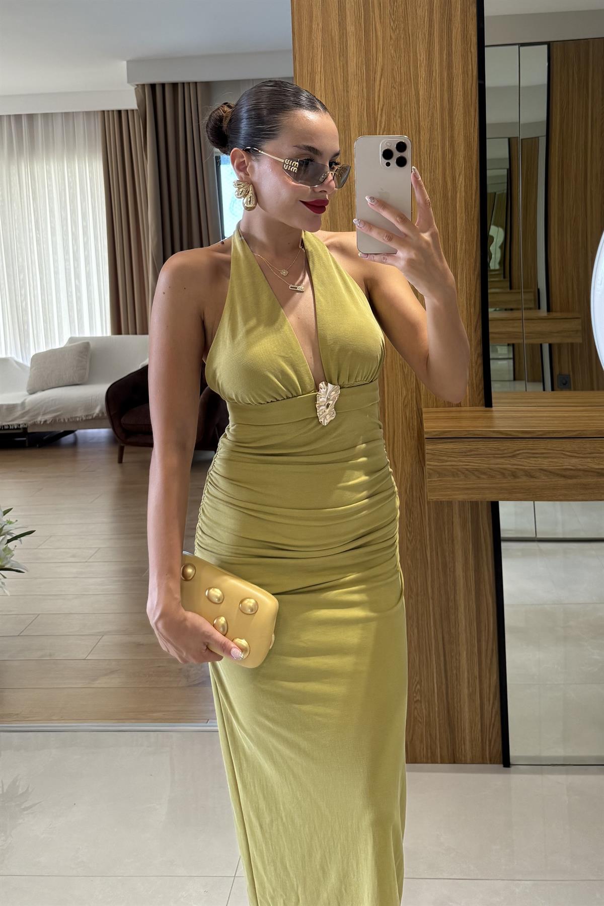 Keira Zeytin Yeşili Aksesuar Detaylı Elbise