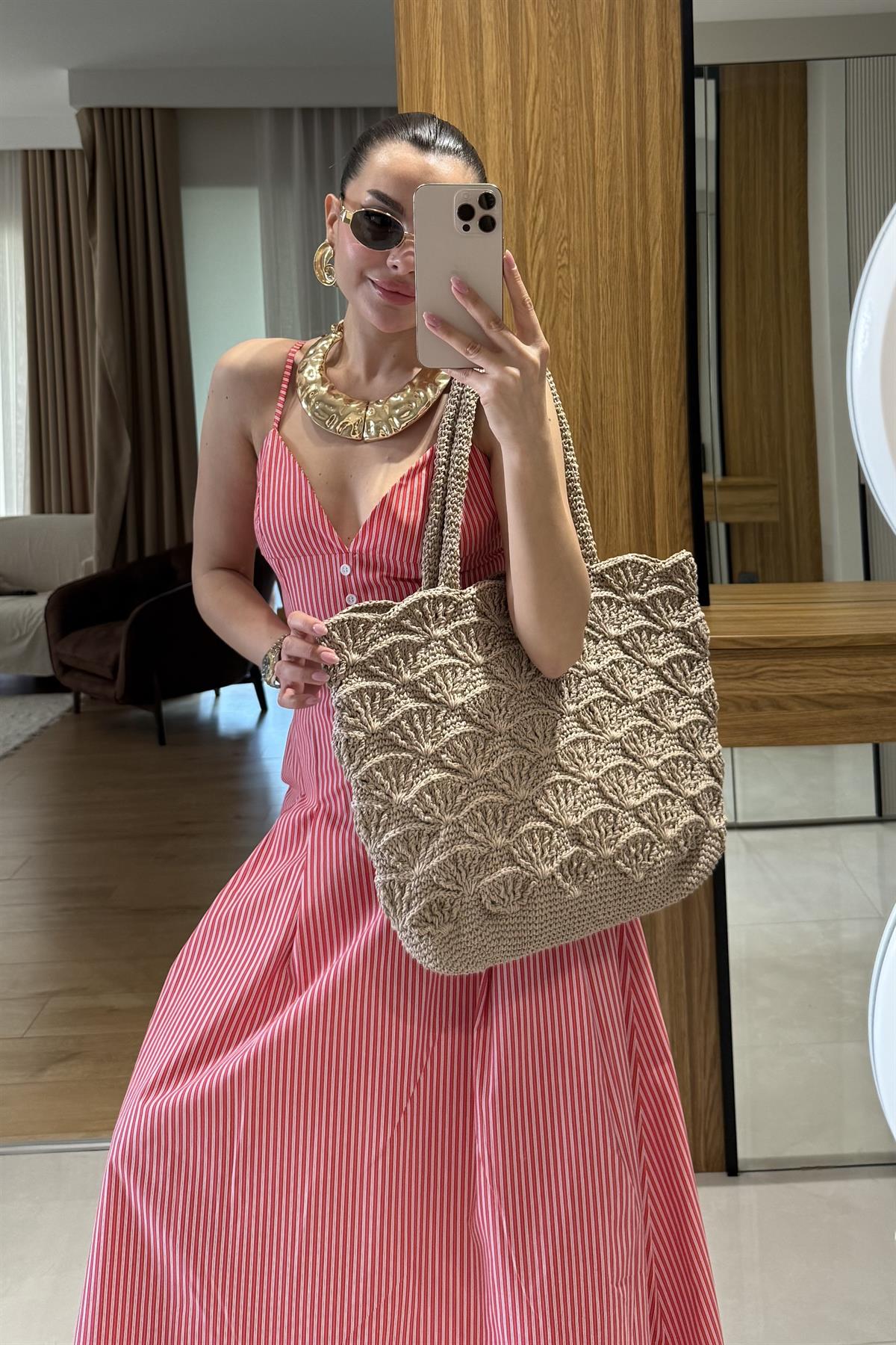 Kendia Kırmızı Çizgili Takım 