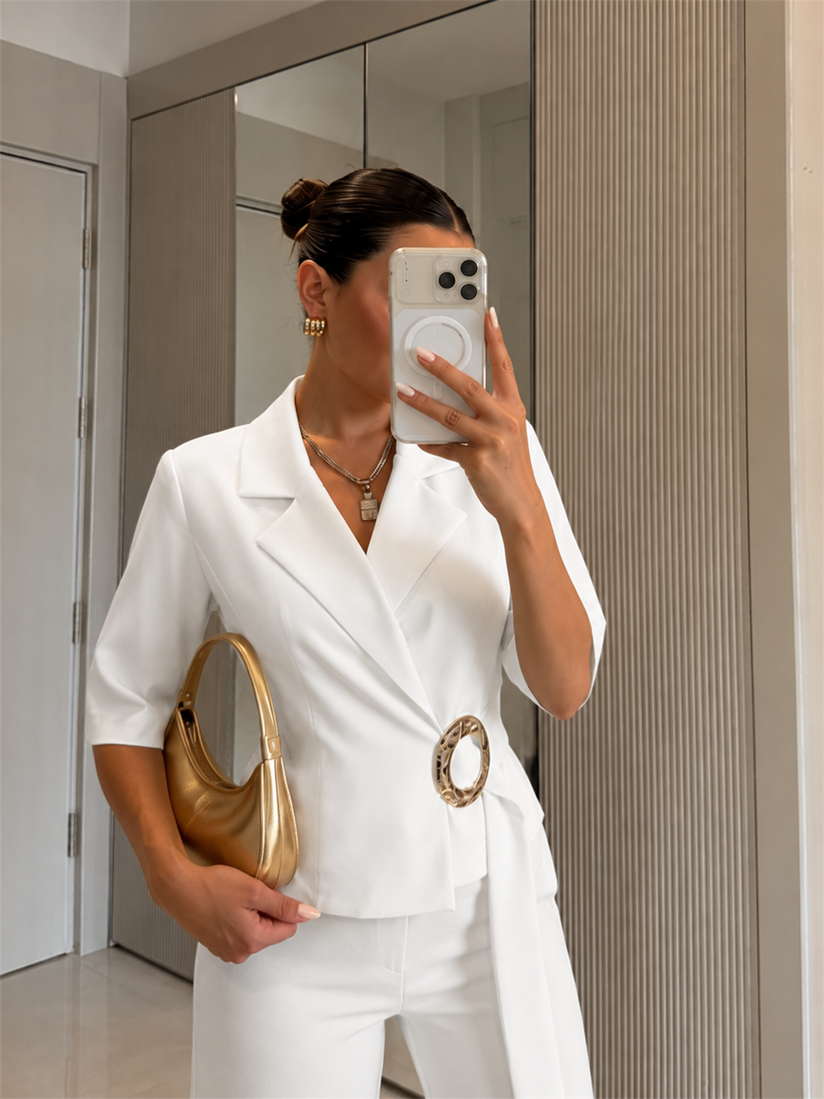 Kendra Beyaz Gold Aksesuarlı Premium Takım