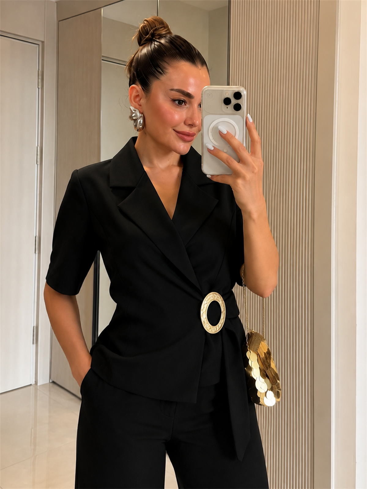 Kendra Siyah Gold Aksesuarlı Premium Takım