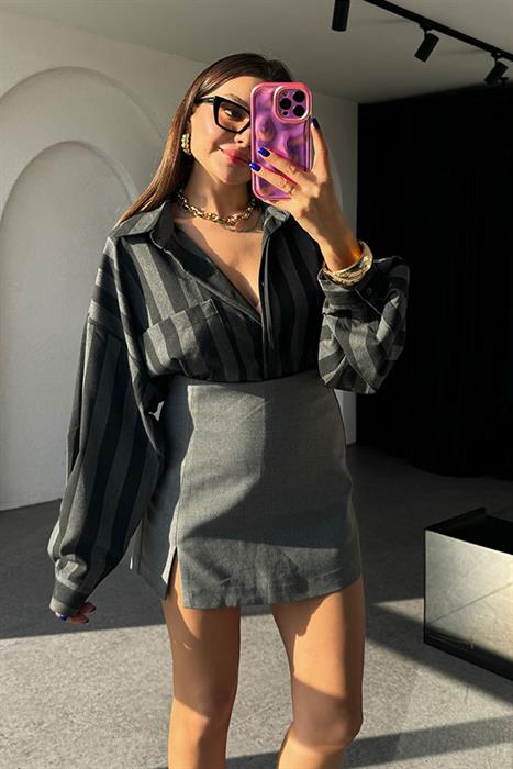 Keou Yırtmaçlı Gri Şort Etek