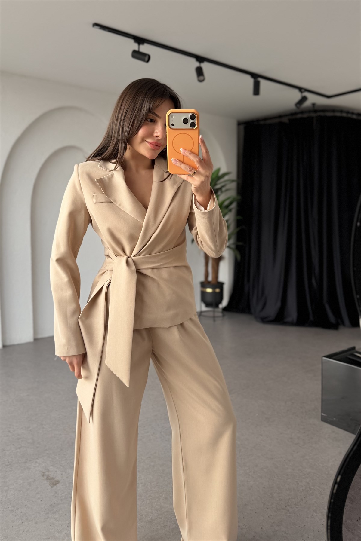 Kewin Bej Bağlamalı Premium Blazer Takım